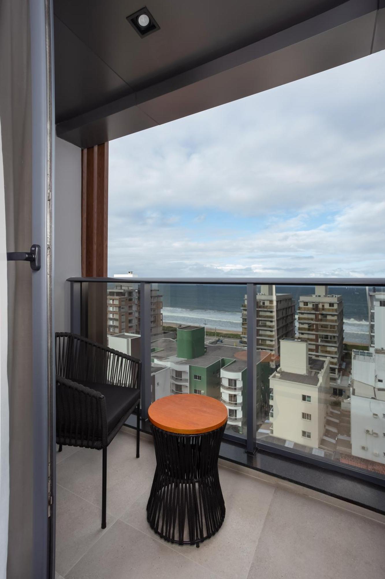 Brava Mundo Hotel Boutique Oficial Itajaí Exterior foto
